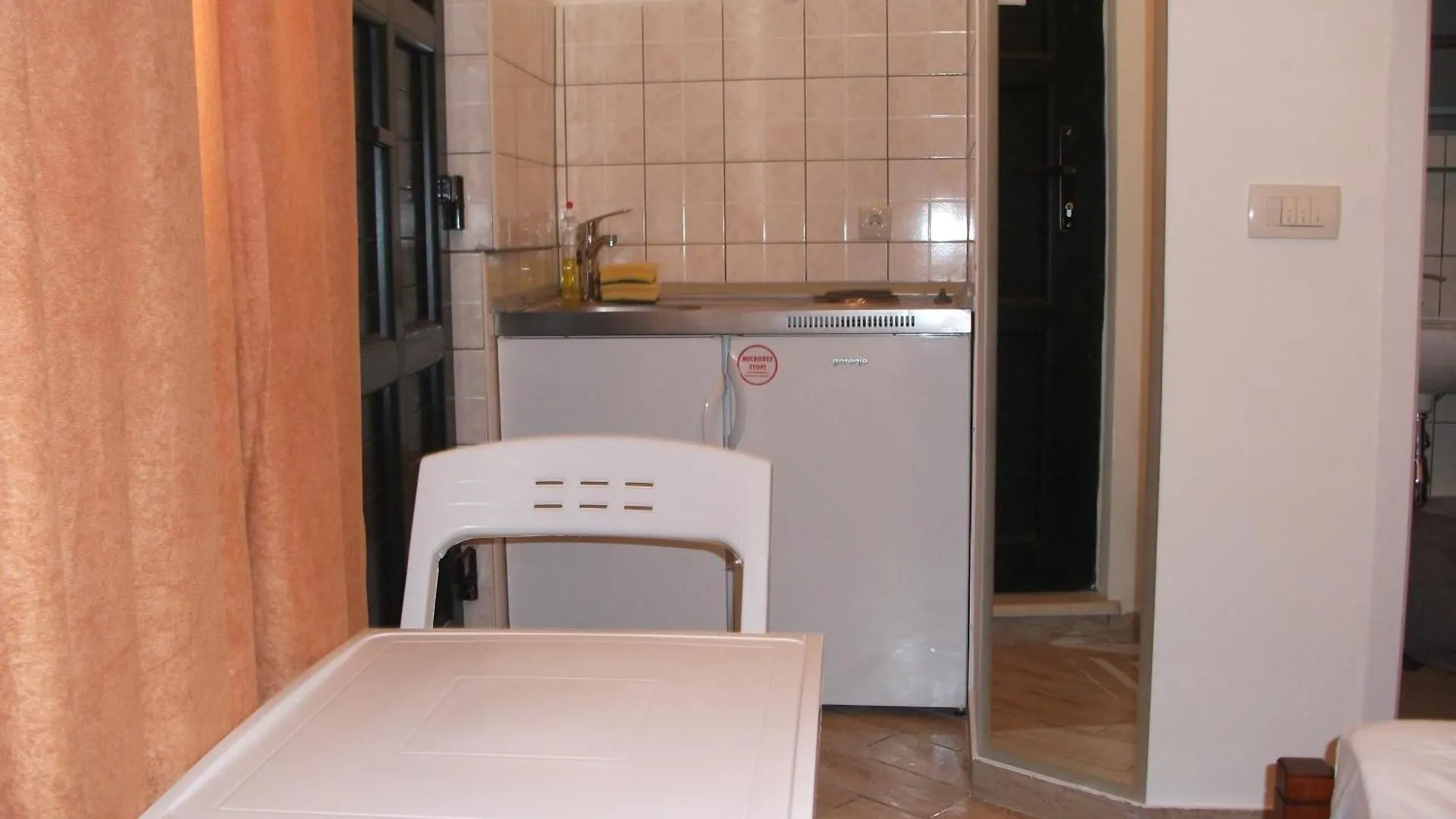 Diocletian Apartments & Rooms Split 0*,