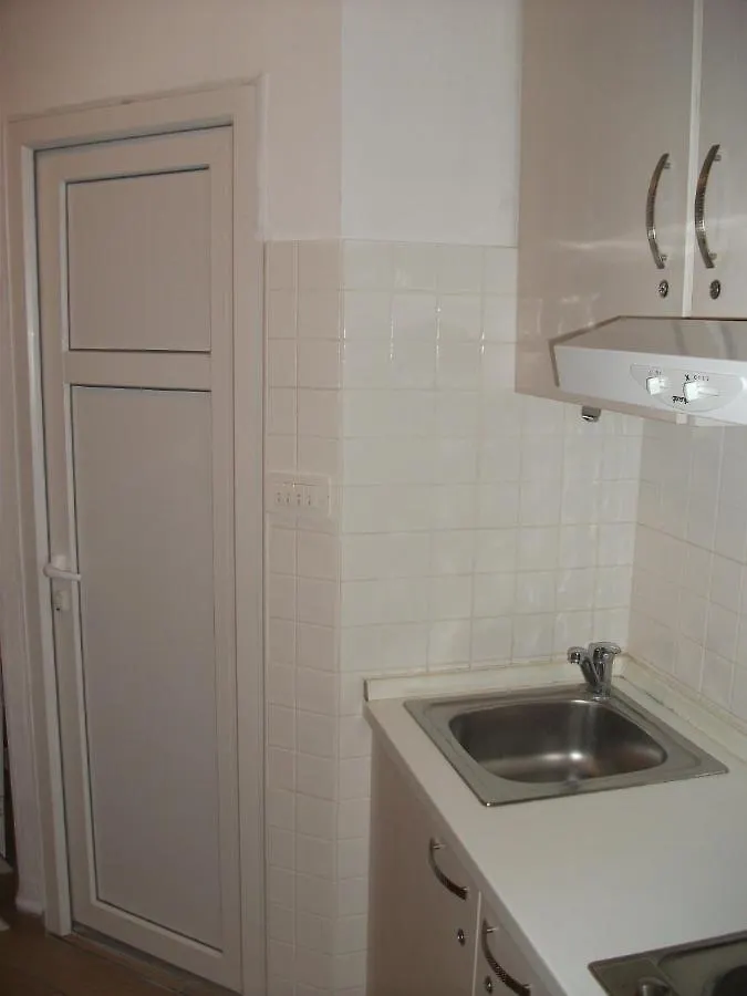 Diocletian Apartments & Rooms Split 0*,