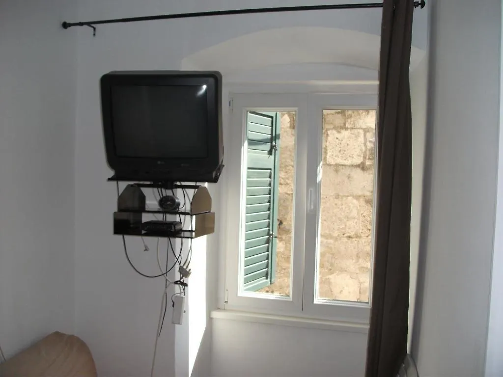 Diocletian Apartments & Rooms