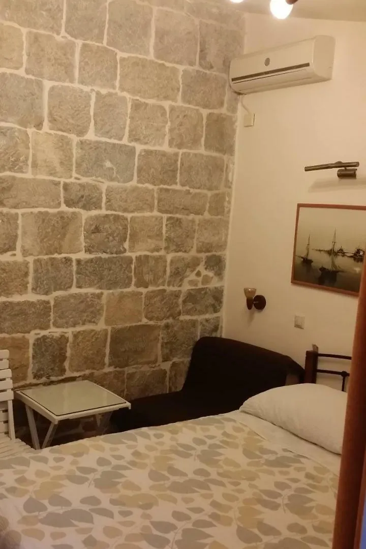 Diocletian Apartments & Rooms