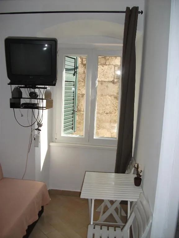 Diocletian Apartments & Rooms Split