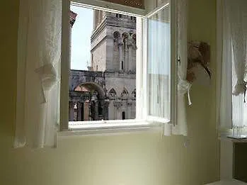Diocletian Apartments & Rooms Split