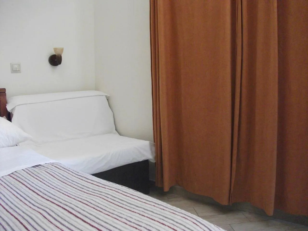 Diocletian Apartments & Rooms Split